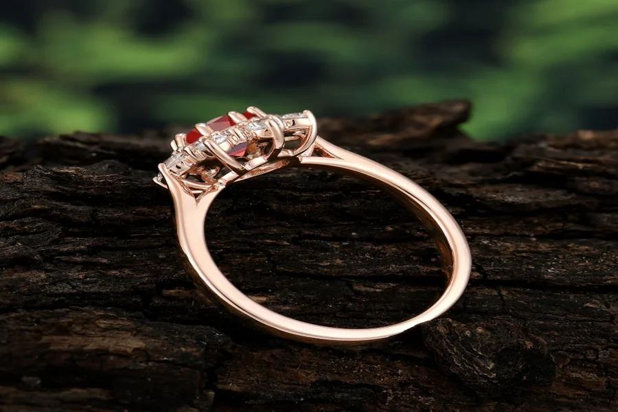 The Immortal Devotion and Passion Represented by Garnet Rings